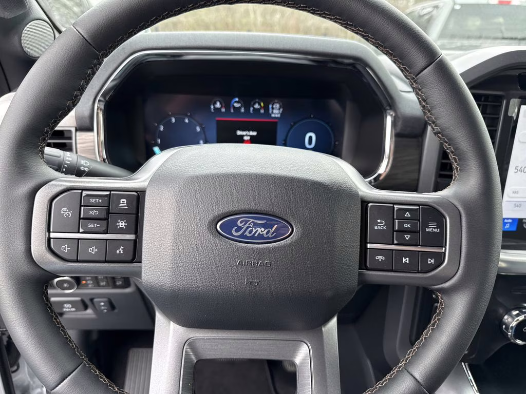 2026 Oxford White Ford F-150 Lariat RWD Truck