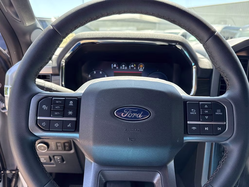 2026 Oxford White Ford F-150 Lariat RWD Truck