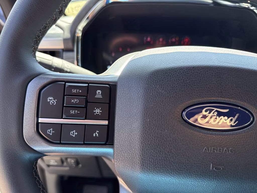 2026 Oxford White Ford F-150 Lariat RWD Truck