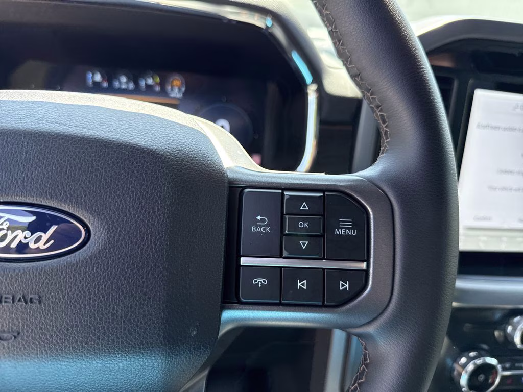 2026 Oxford White Ford F-150 Lariat RWD Truck