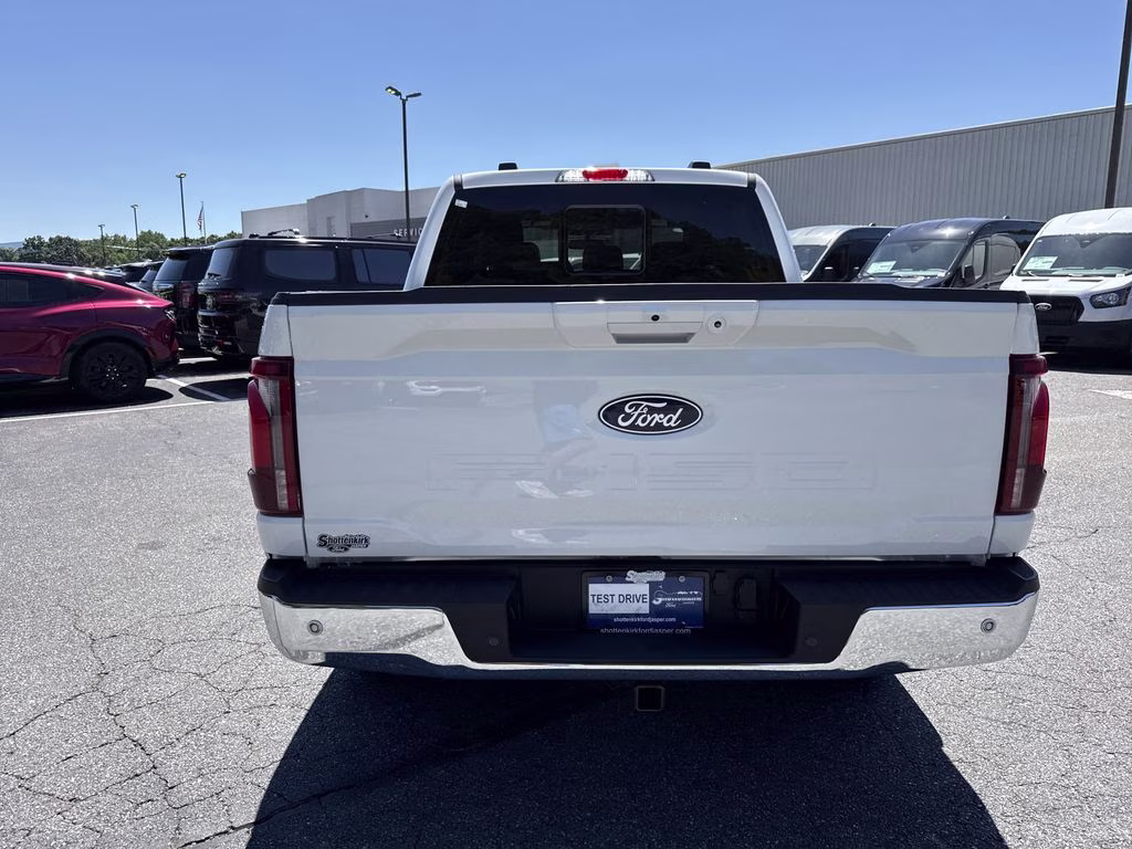 2026 Oxford White Ford F-150 Lariat RWD Truck
