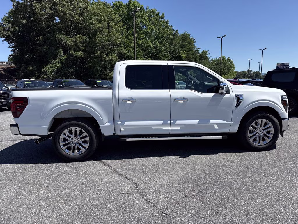 2026 Oxford White Ford F-150 Lariat RWD Truck