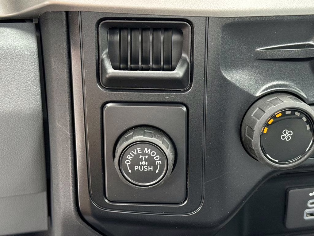 2025 Oxford White Ford Super Duty F-250 SRW XL RWD Truck