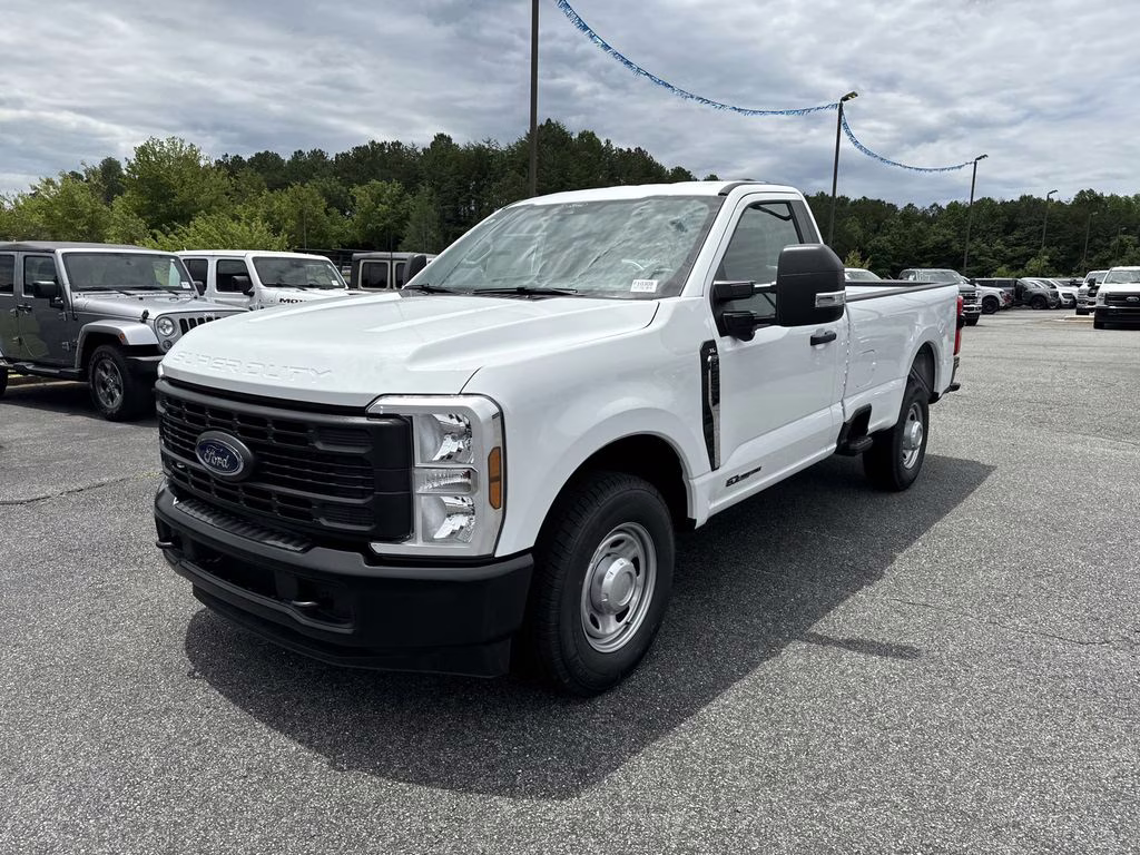2025 Oxford White Ford Super Duty F-250 SRW XL RWD Truck