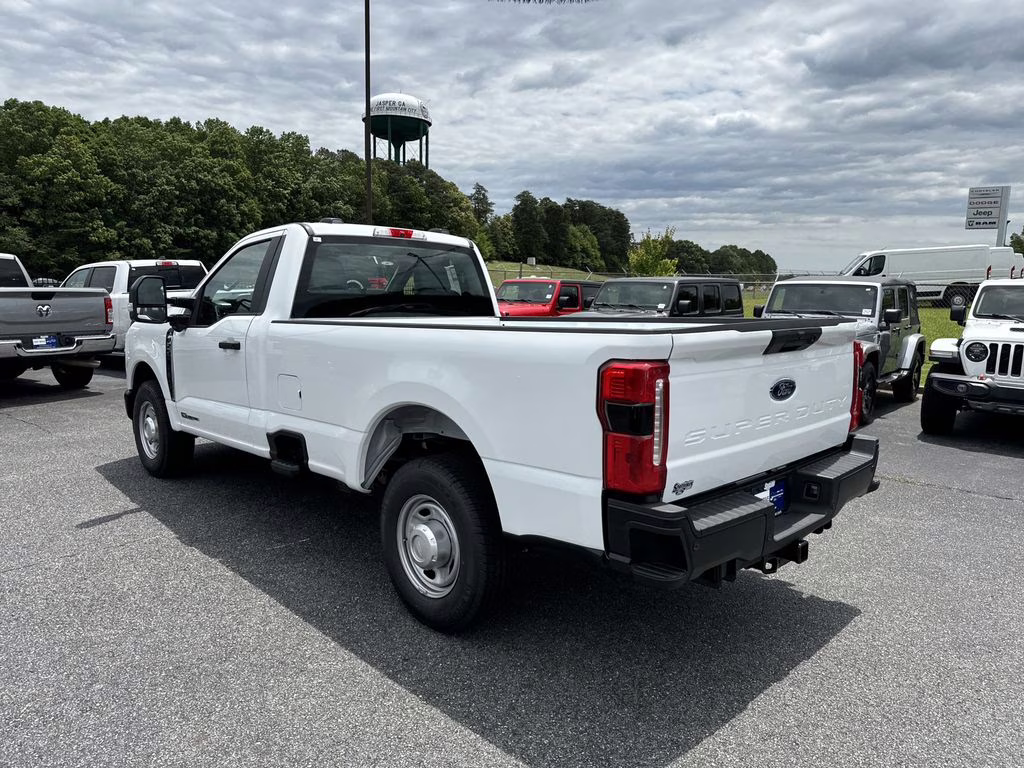 2025 Oxford White Ford Super Duty F-250 SRW XL RWD Truck