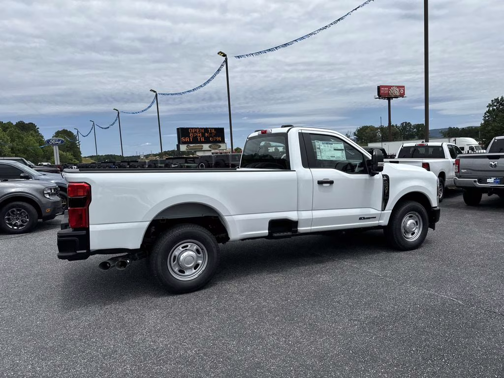 2025 Oxford White Ford Super Duty F-250 SRW XL RWD Truck