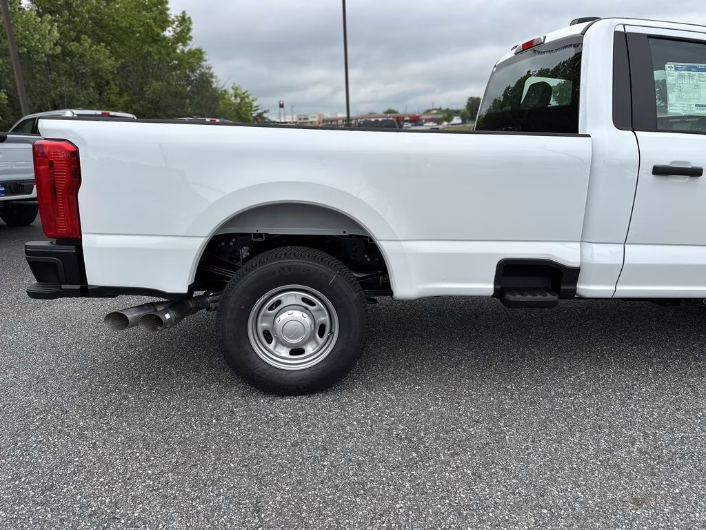 2025 Oxford White Ford Super Duty F-250 SRW XL RWD Truck