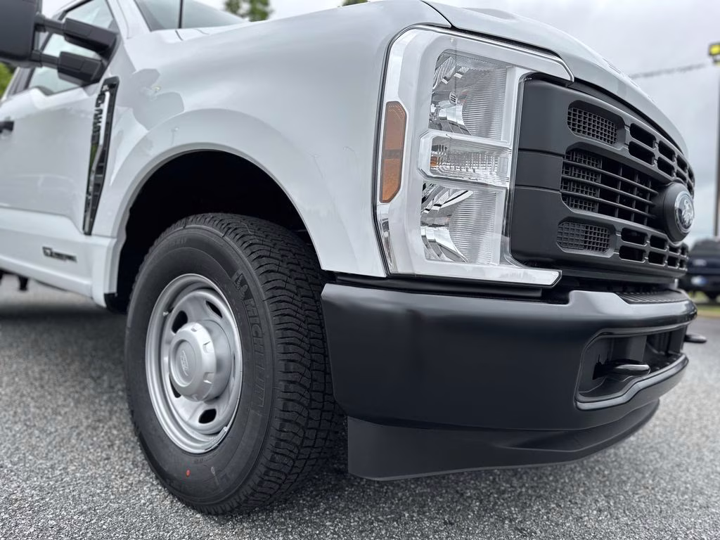 2025 Oxford White Ford Super Duty F-250 SRW XL RWD Truck