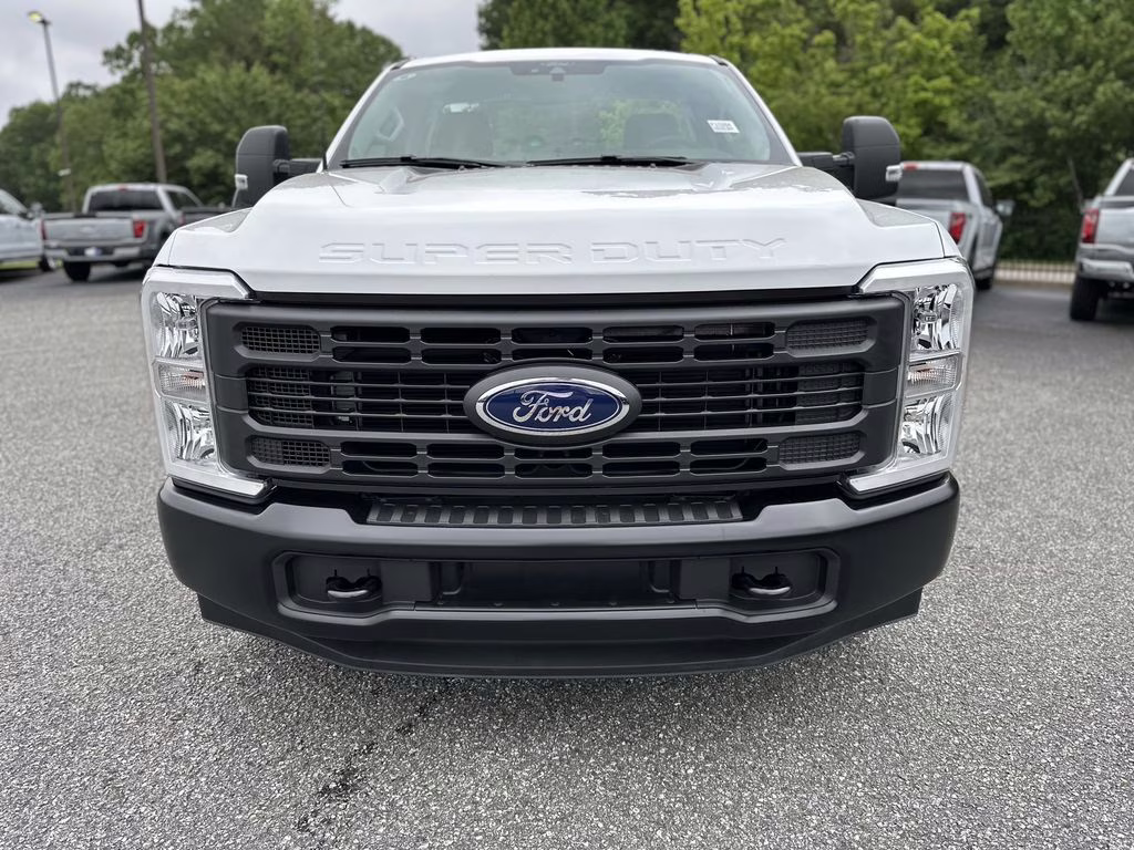 2025 Oxford White Ford Super Duty F-250 SRW XL RWD Truck