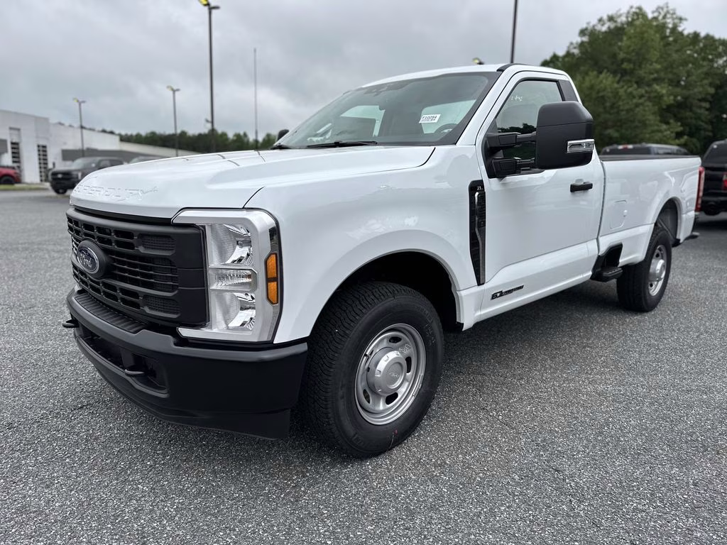 2025 Oxford White Ford Super Duty F-250 SRW XL RWD Truck