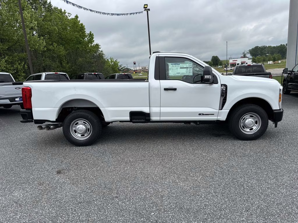 2025 Oxford White Ford Super Duty F-250 SRW XL RWD Truck