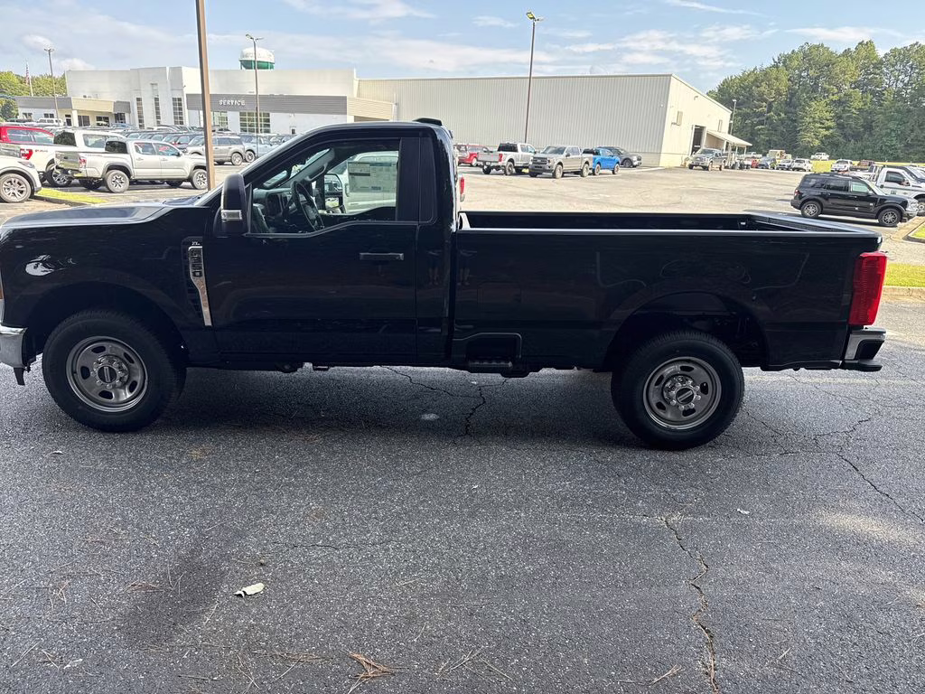 2026 Black Metallic Ford Super Duty F-350 SRW XL RWD Truck