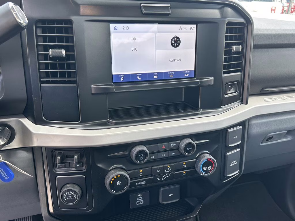 2026 Oxford White Ford Super Duty F-350 SRW XLT RWD Truck