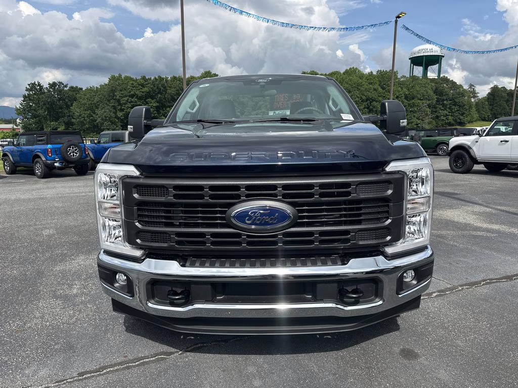 2025 Antimatter Blue Metallic Ford Super Duty F-350 SRW XL RWD Truck