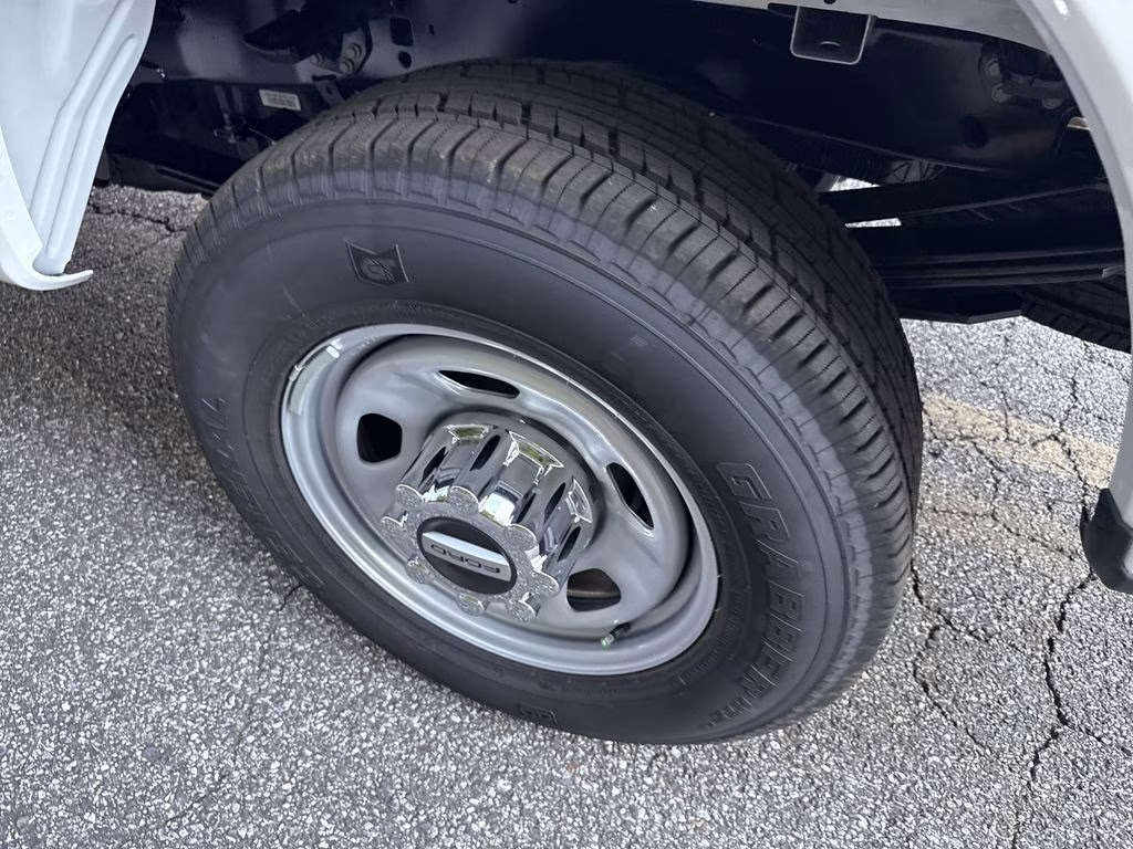 2026 Oxford White Ford Super Duty F-350 SRW XL RWD Truck