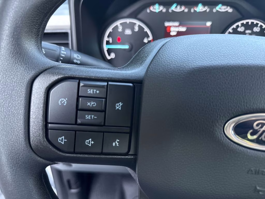 2026 Oxford White Ford Super Duty F-350 SRW XL RWD Truck