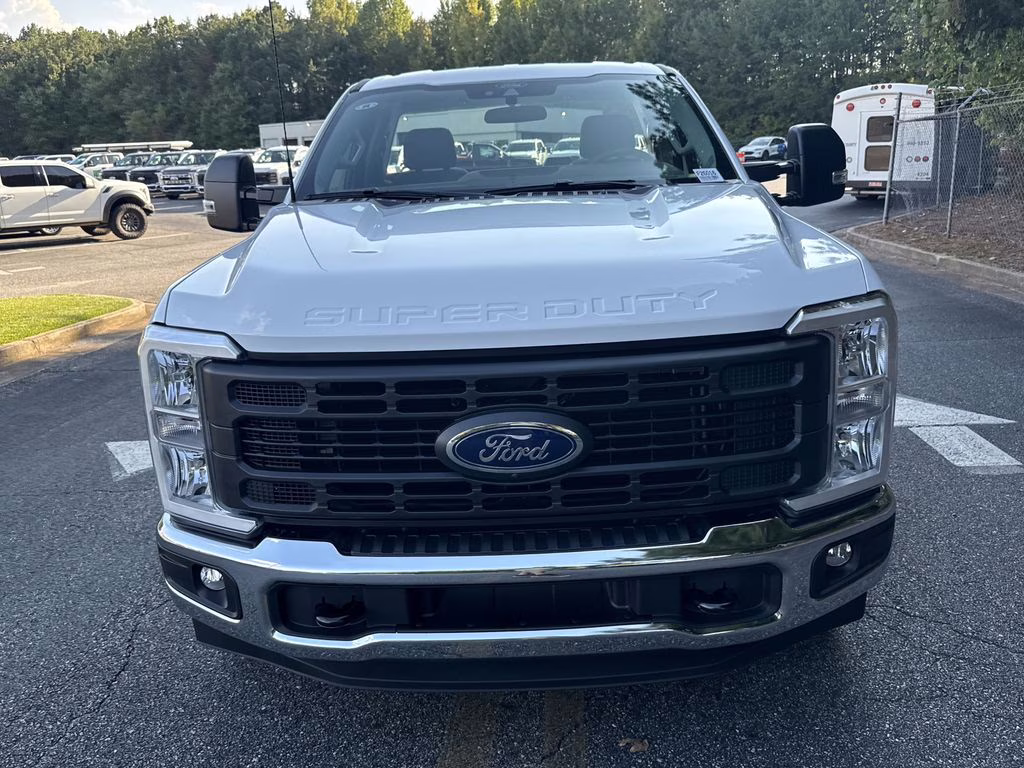 2026 Oxford White Ford Super Duty F-350 SRW XL RWD Truck