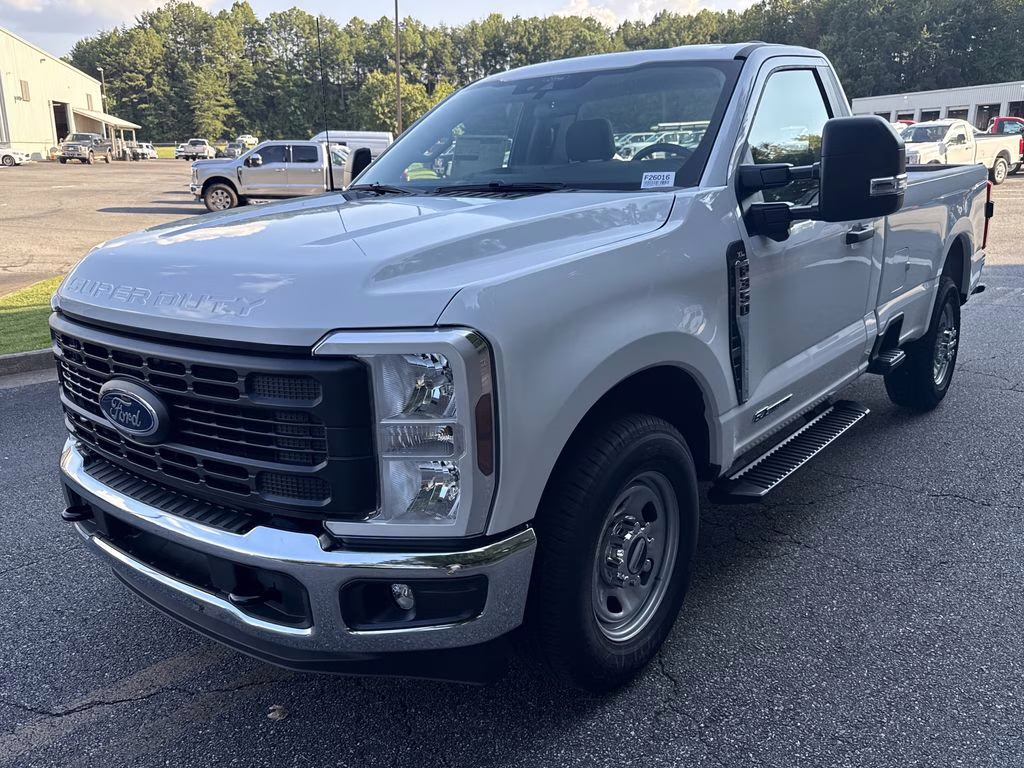 2026 Oxford White Ford Super Duty F-350 SRW XL RWD Truck