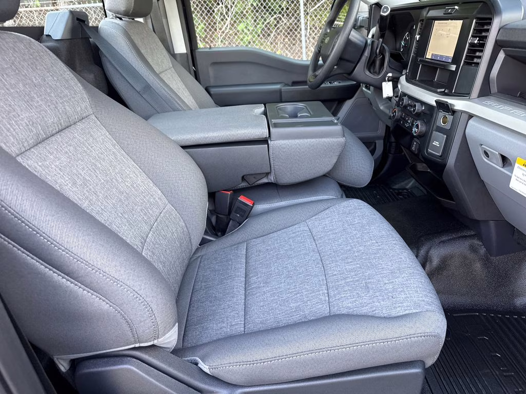 2026 Agate Black Metallic Ford Super Duty F-350 SRW XL RWD Truck