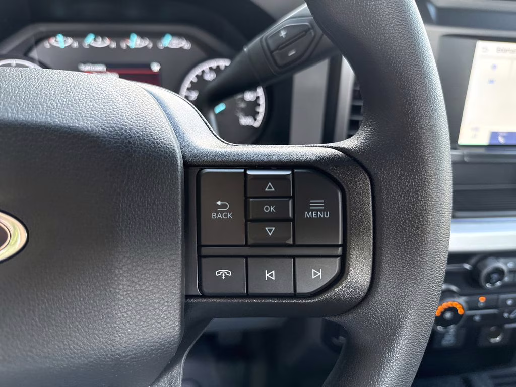 2026 Agate Black Metallic Ford Super Duty F-350 SRW XL RWD Truck