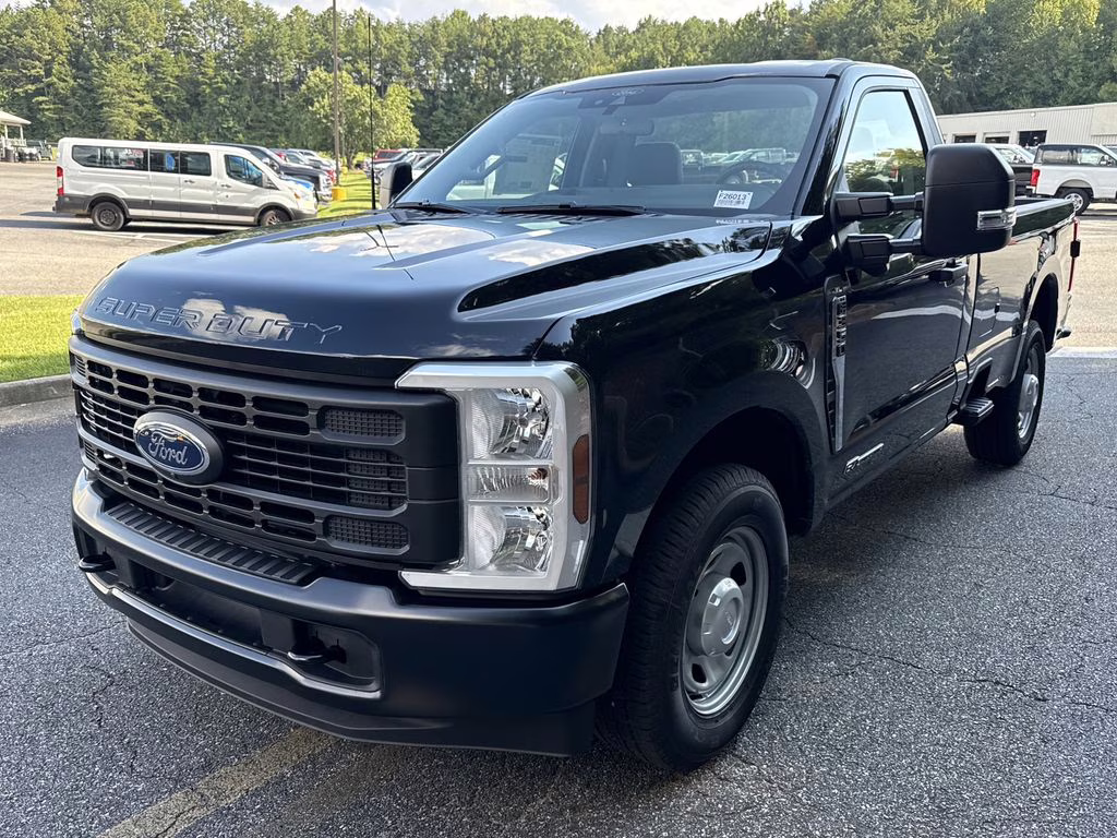 2026 Agate Black Metallic Ford Super Duty F-350 SRW XL RWD Truck