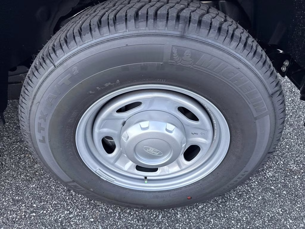 2026 Avalanche Ford Super Duty F-350 SRW XL RWD Truck