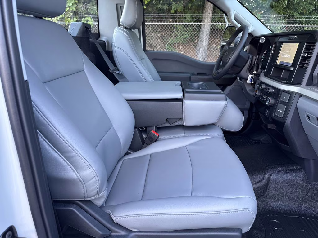 2026 Avalanche Ford Super Duty F-350 SRW XL RWD Truck