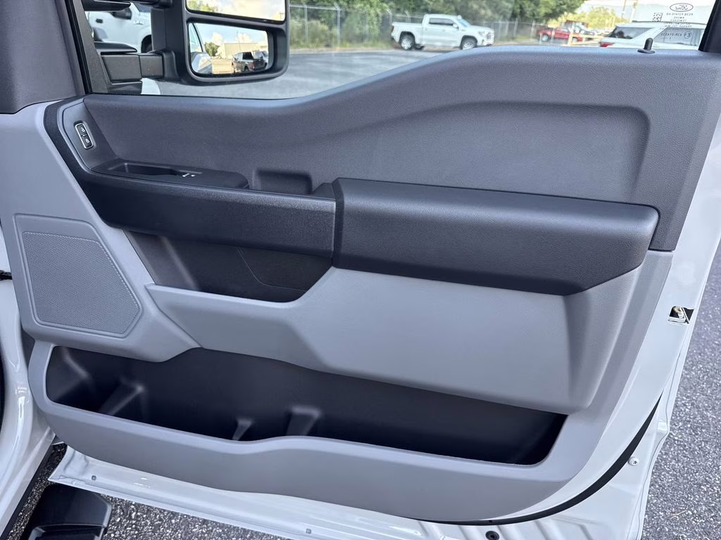 2026 Avalanche Ford Super Duty F-350 SRW XL RWD Truck