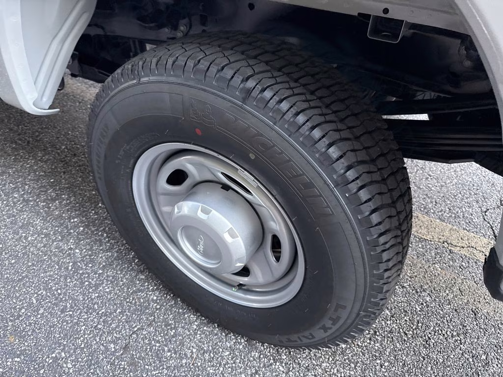 2026 Avalanche Ford Super Duty F-350 SRW XL RWD Truck