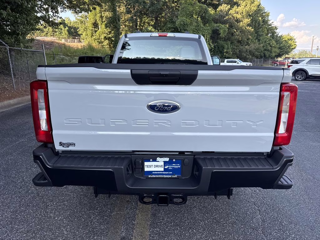 2026 Avalanche Ford Super Duty F-350 SRW XL RWD Truck