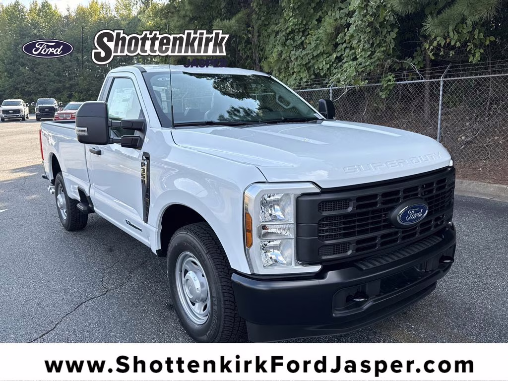 2026 Oxford White Ford Super Duty F-350 SRW XL RWD Truck
