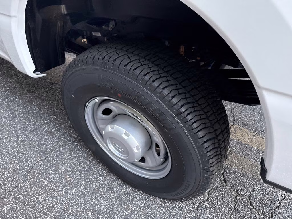 2026 Oxford White Ford Super Duty F-350 SRW XL RWD Truck