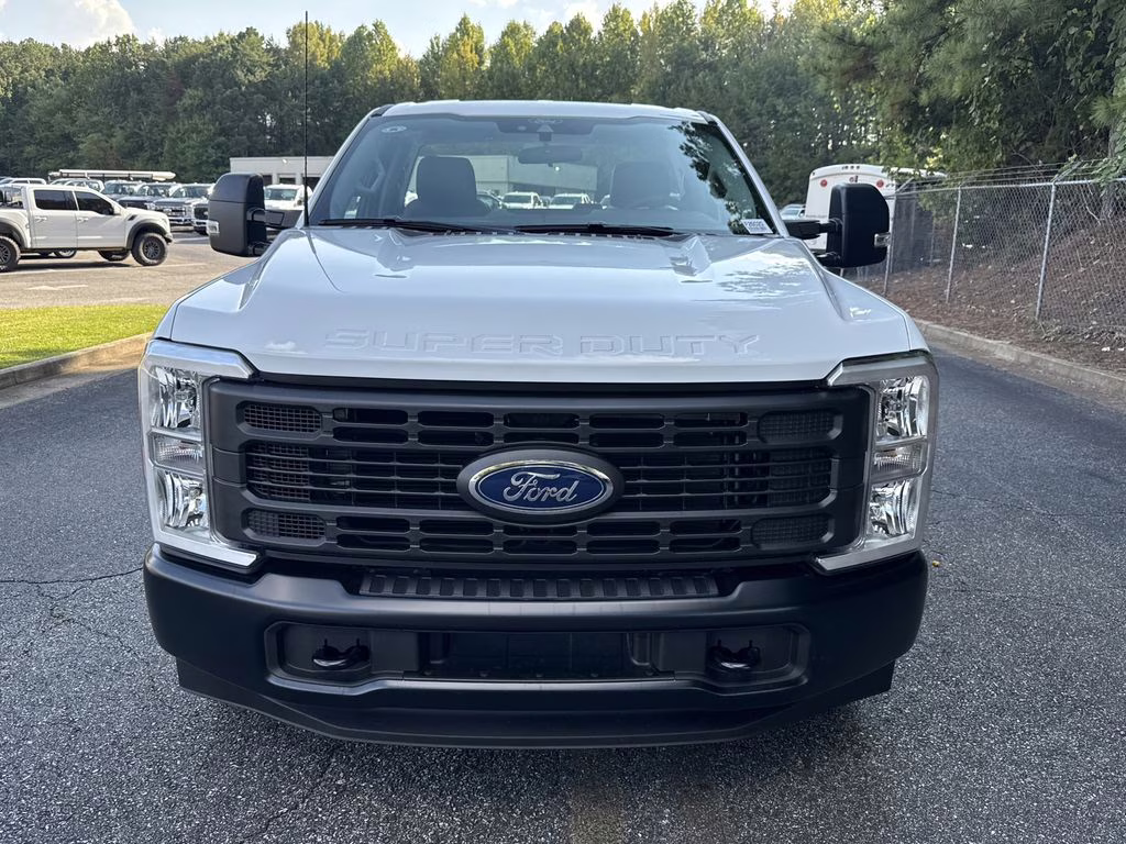 2026 Oxford White Ford Super Duty F-350 SRW XL RWD Truck
