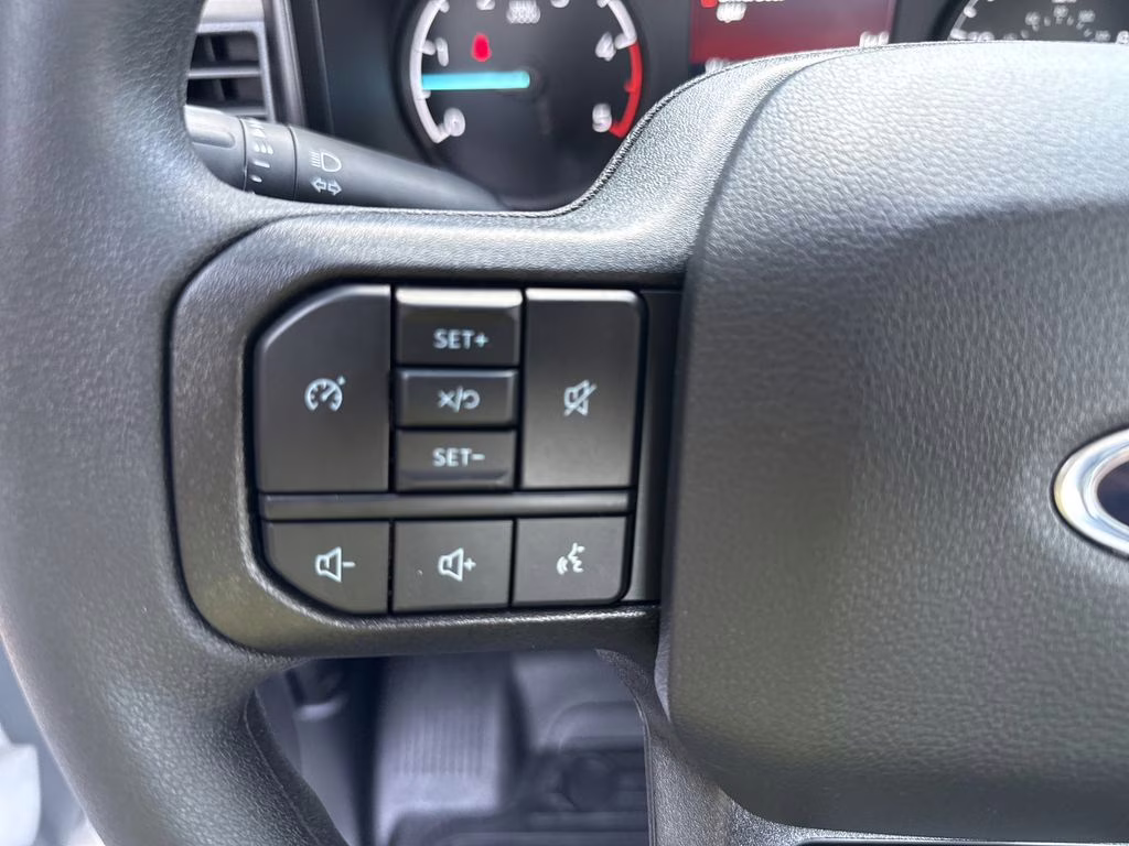 2026 Oxford White Ford Super Duty F-350 SRW XL RWD Truck