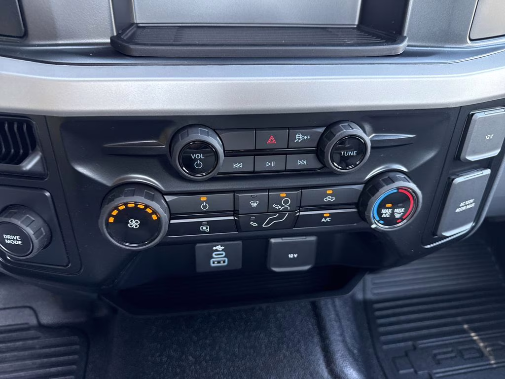 2026 Oxford White Ford Super Duty F-350 SRW XL RWD Truck