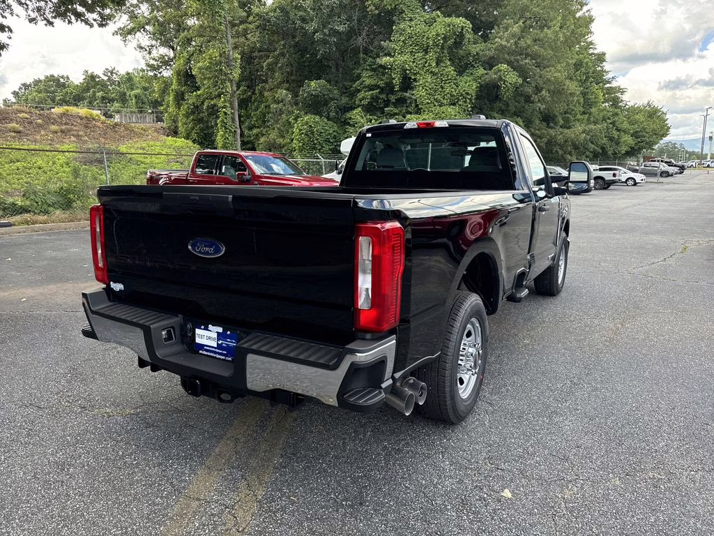 2025 Agate Black Metallic Ford Super Duty F-350 SRW XL RWD Truck