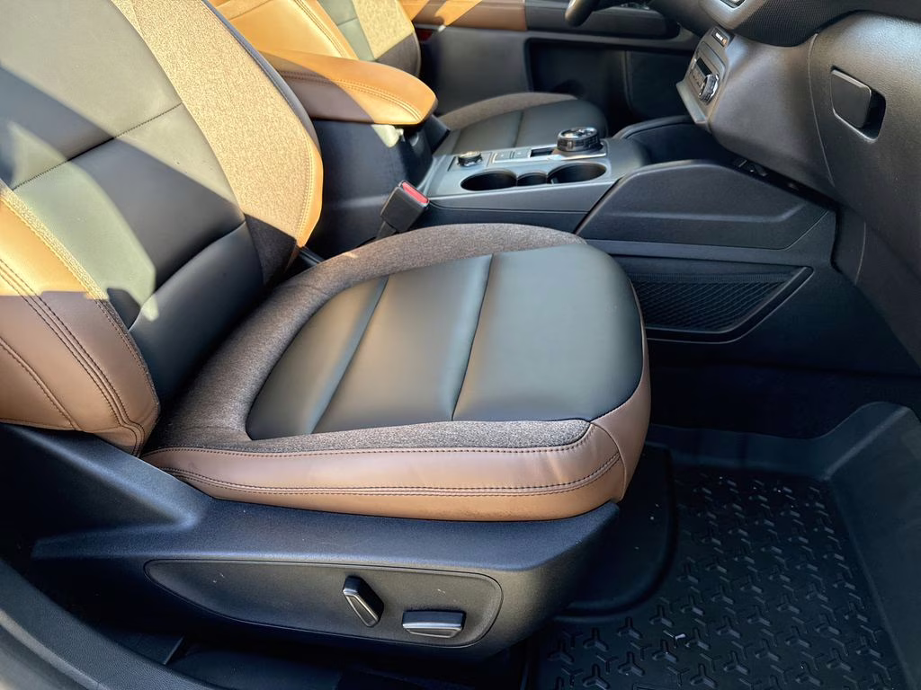 2025 Oxford White Ford Bronco Sport Outer Banks 4X4 SUV