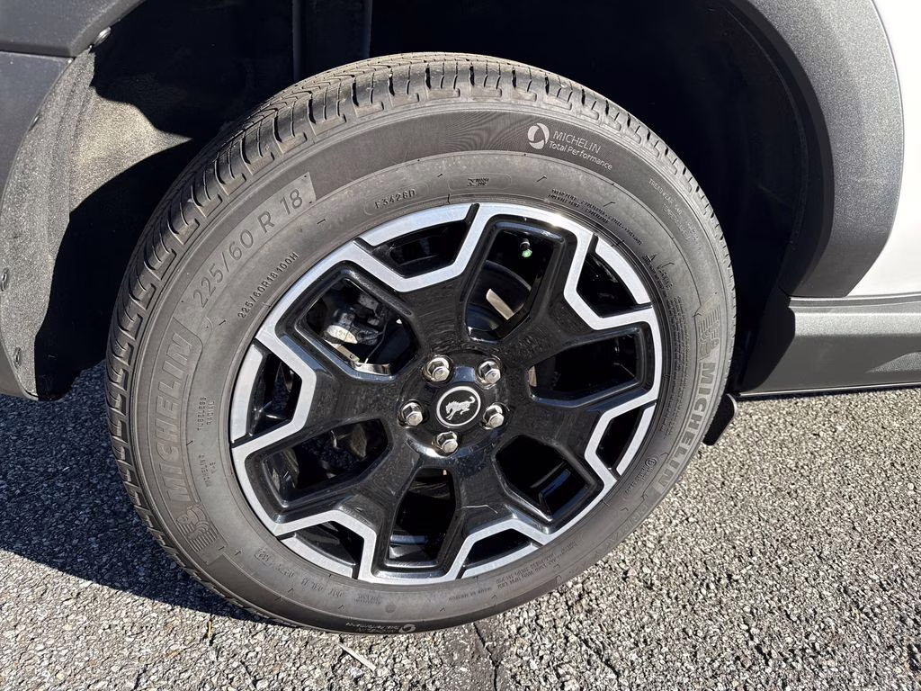 2025 Oxford White Ford Bronco Sport Outer Banks 4X4 SUV