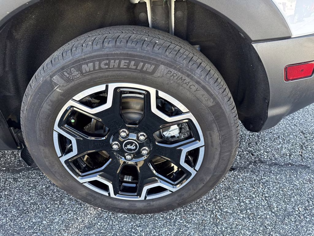 2025 Oxford White Ford Bronco Sport Outer Banks 4X4 SUV