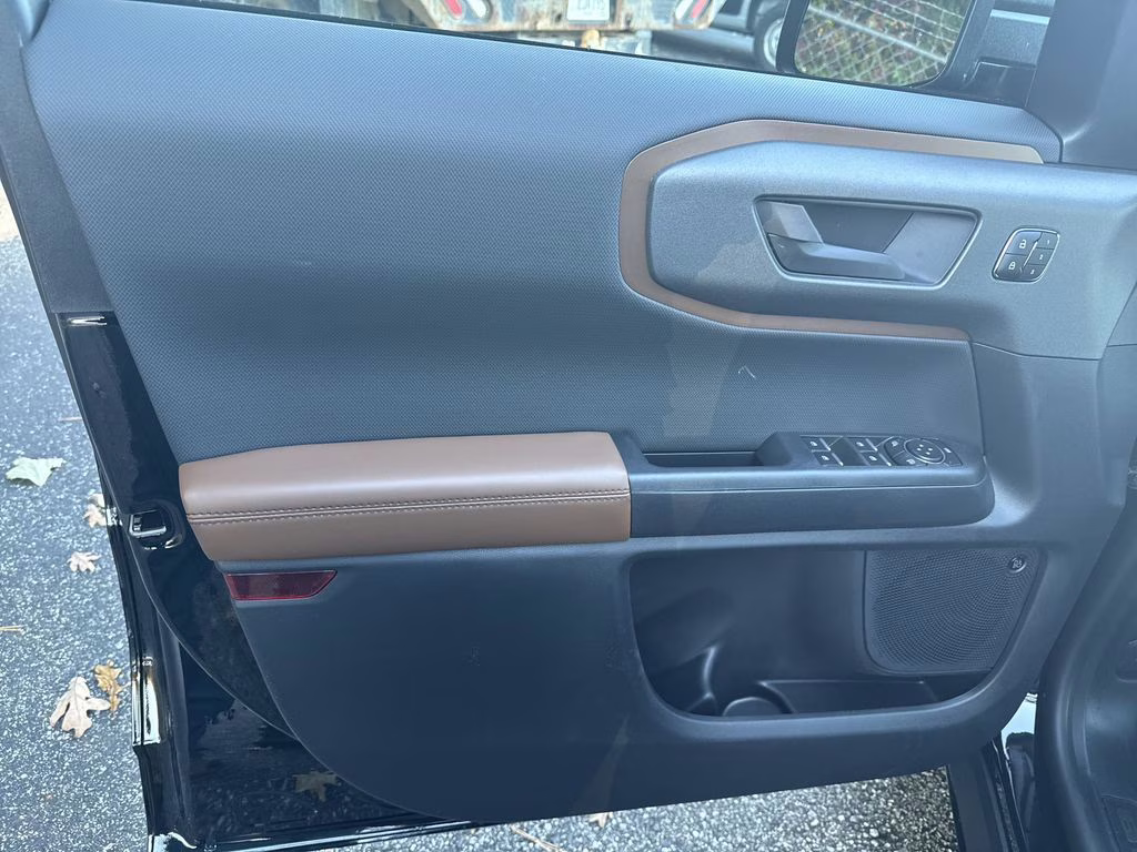 2025 Shadow Black Ford Bronco Sport Outer Banks 4X4 SUV