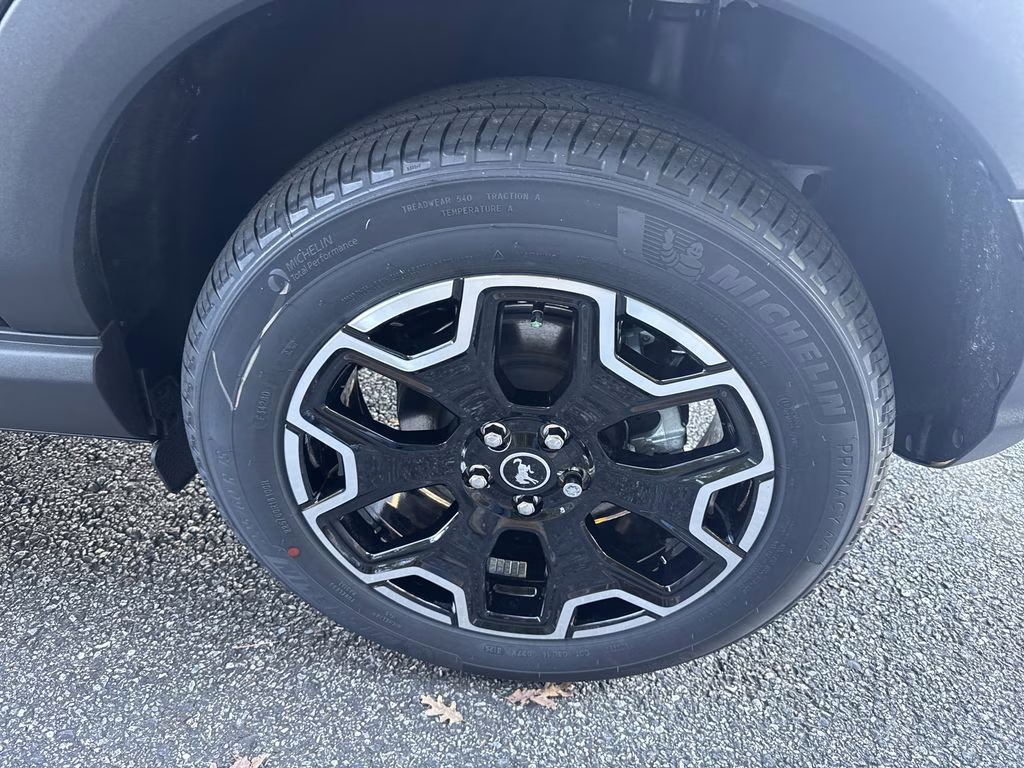 2025 Shadow Black Ford Bronco Sport Outer Banks 4X4 SUV