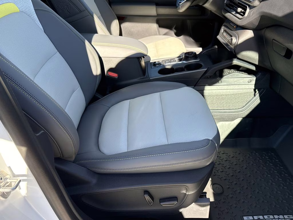 2025 Oxford White Ford Bronco Sport Badlands 4X4 SUV