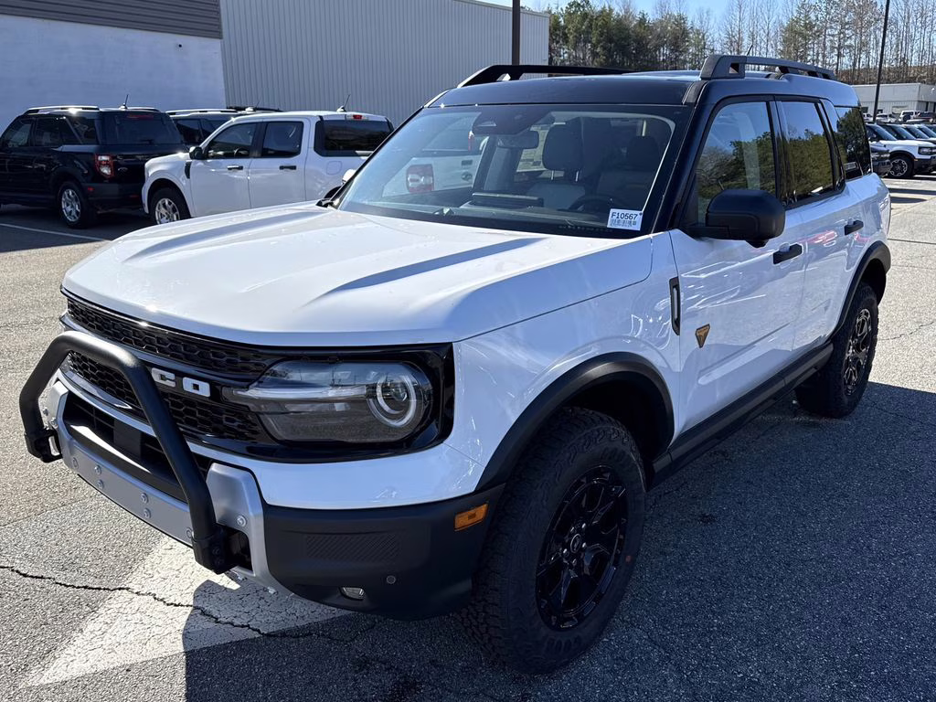 2025 Oxford White Ford Bronco Sport Badlands 4X4 SUV