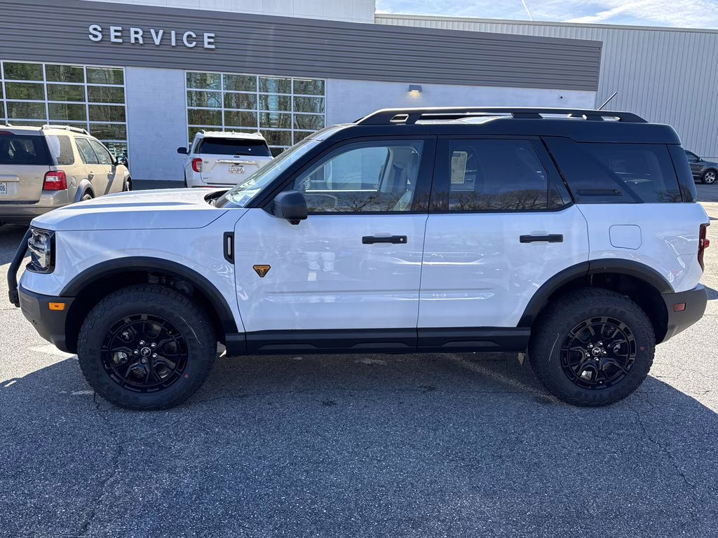 2025 Oxford White Ford Bronco Sport Badlands 4X4 SUV