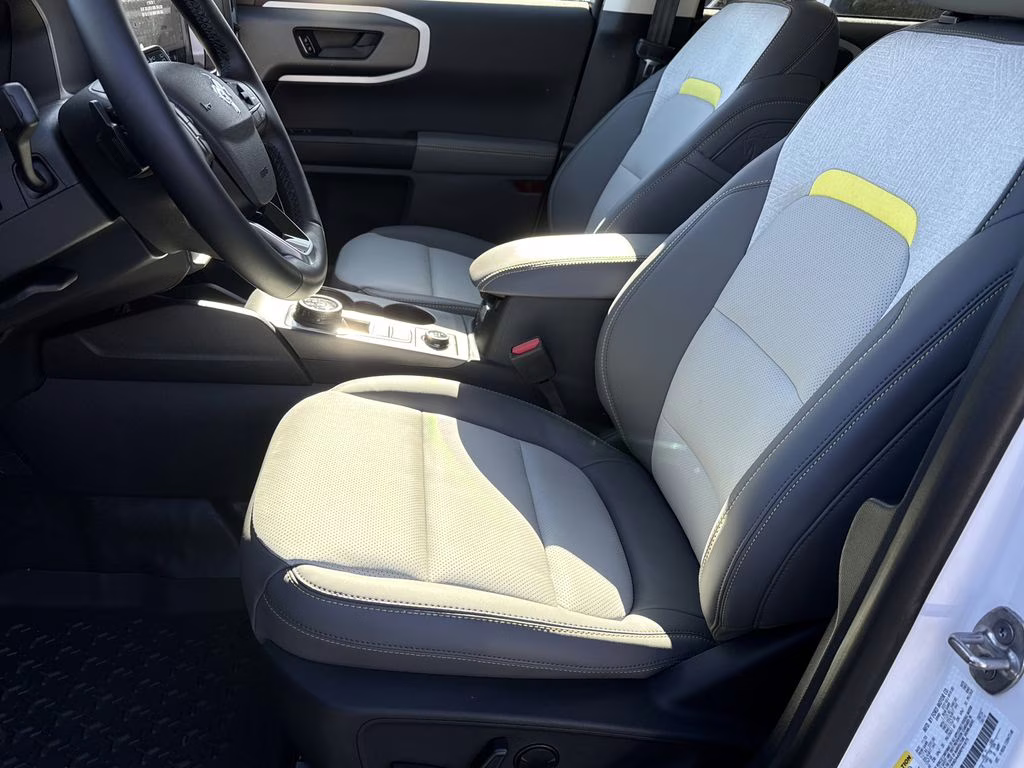 2025 Oxford White Ford Bronco Sport Badlands 4X4 SUV