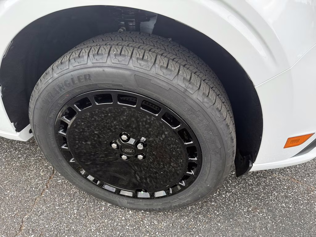 2025 Oxford White Ford Maverick Lobo High AWD Truck