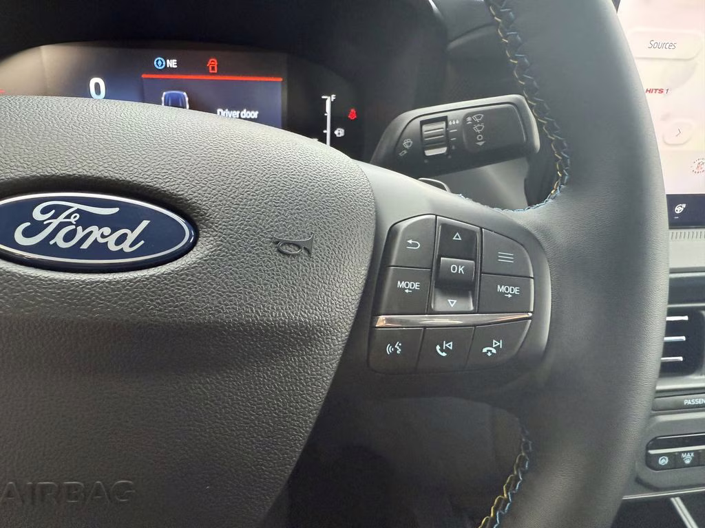 2025 Oxford White Ford Maverick Lobo High AWD Truck