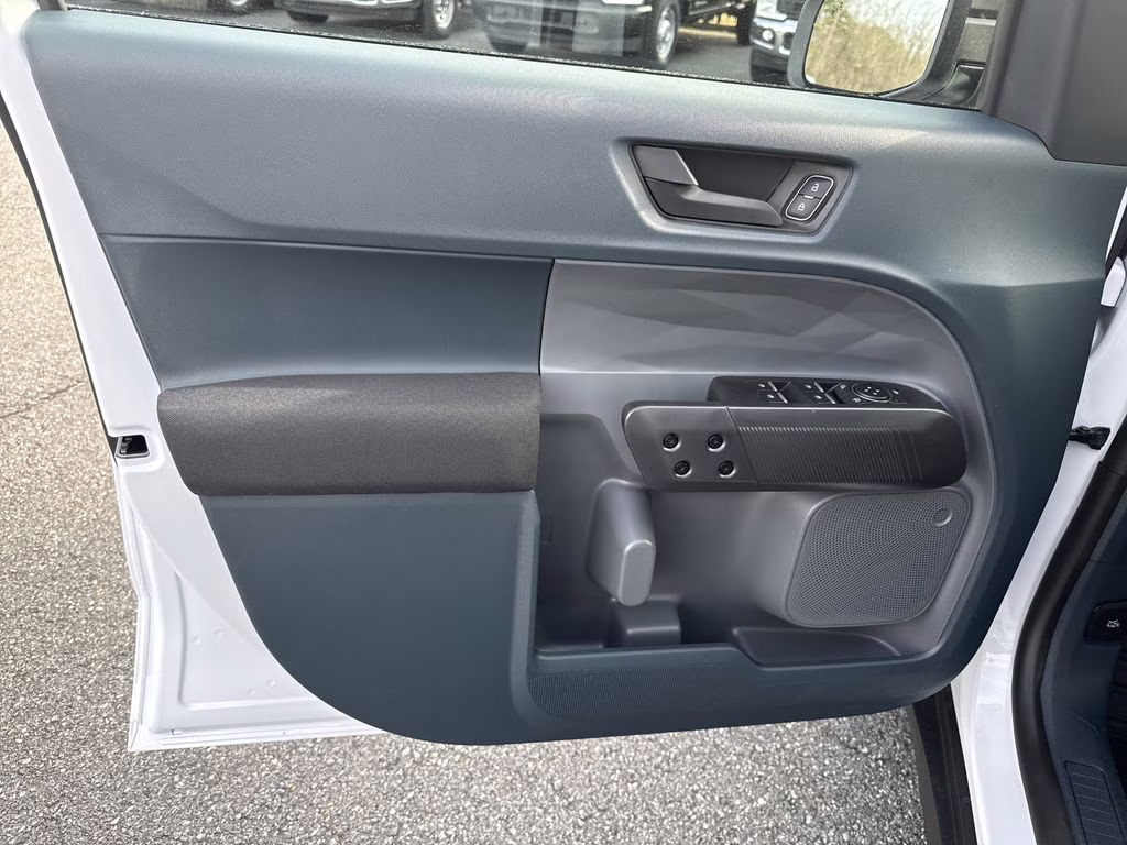 2026 Oxford White Ford Maverick XL AWD Truck