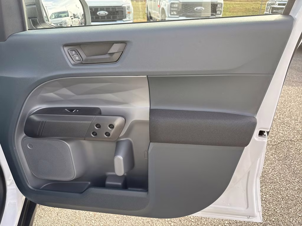 2026 Oxford White Ford Maverick XL AWD Truck