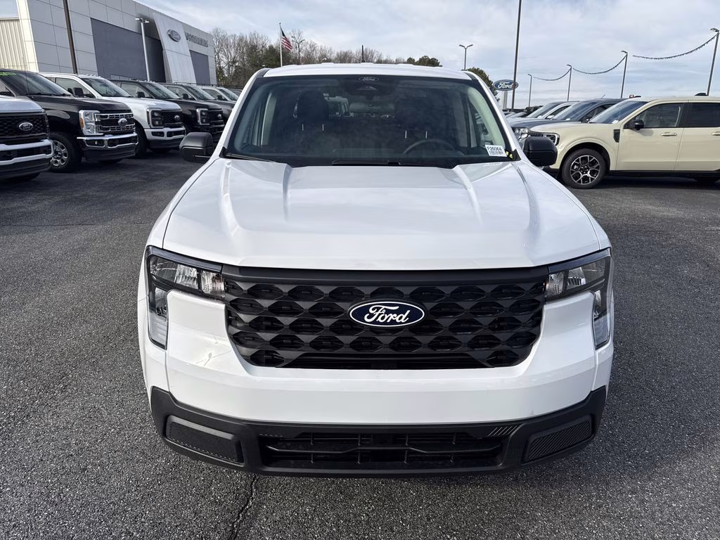 2026 Oxford White Ford Maverick XL AWD Truck